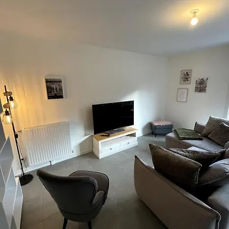 別荘 Freesia, Maison Neuve Avec Jardin Et Garage *