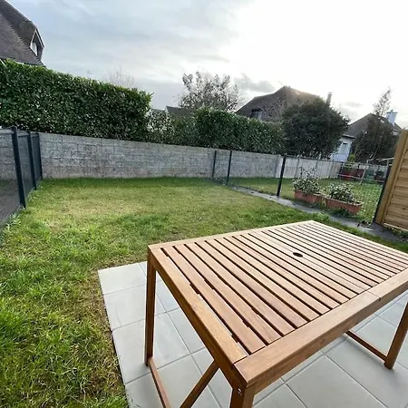 別荘 Freesia, Maison Neuve Avec Jardin Et Garage